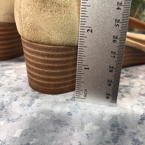 Lucky 🍀 Brand Renzee Tan Suede 1.5” Wedge Sandals Women’s 6.5M ☀️NWOT☀️ - Picture 10 of 11